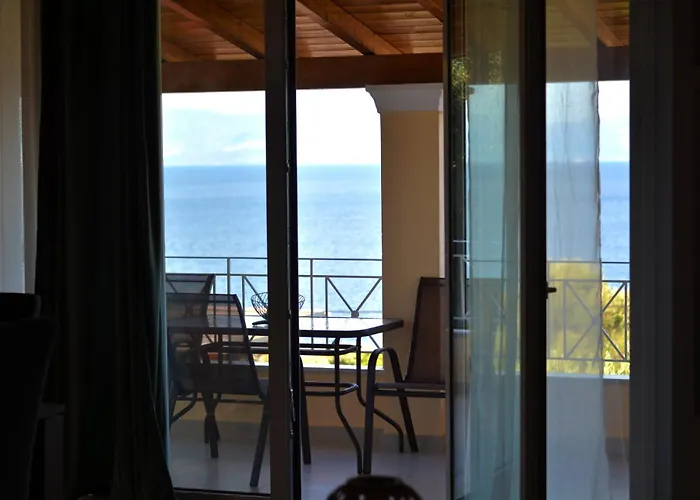 Tsaki Seaview Apartment