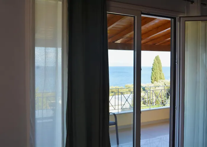 Tsaki Seaview Apartment