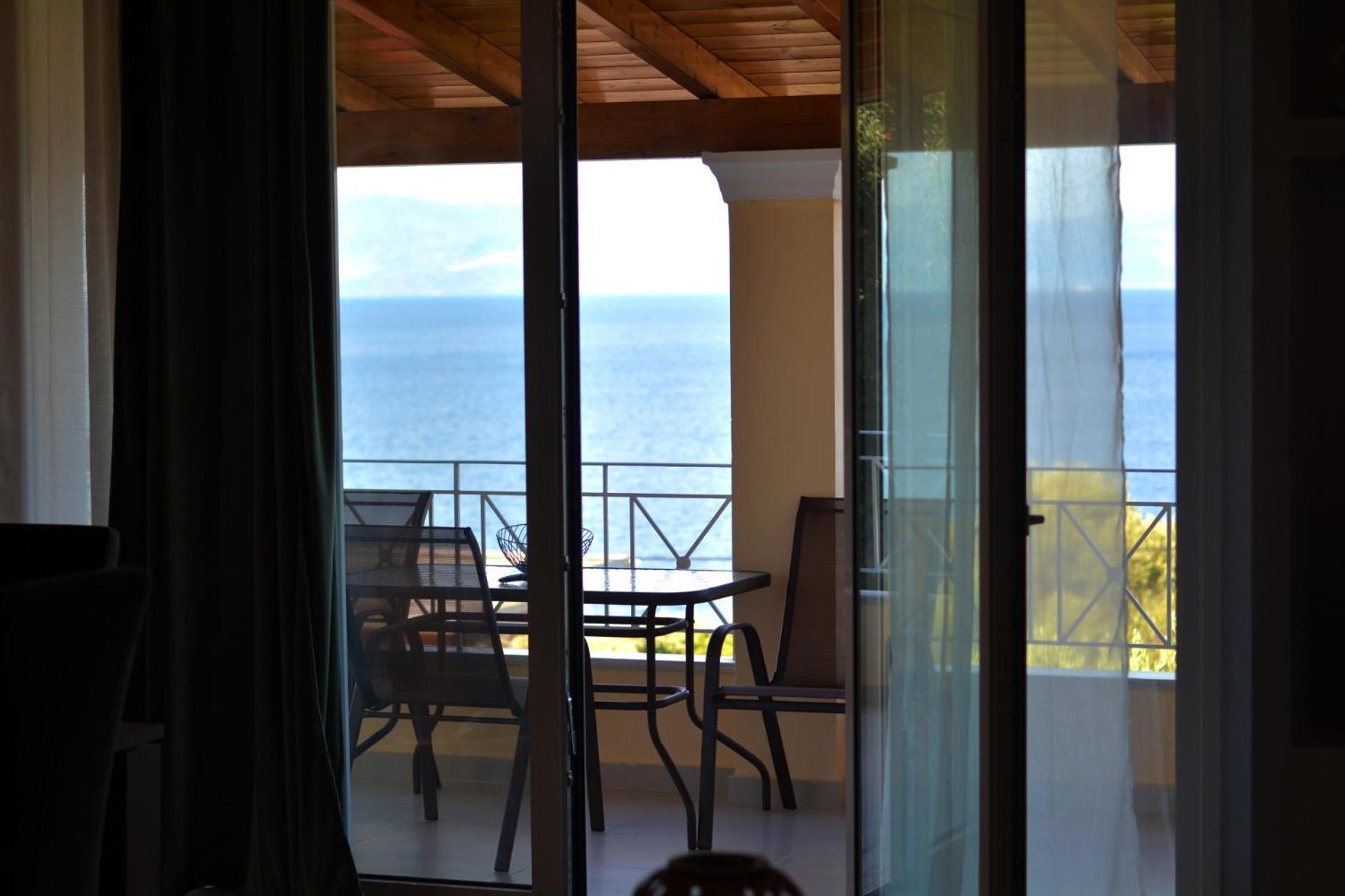 Tsaki Seaview