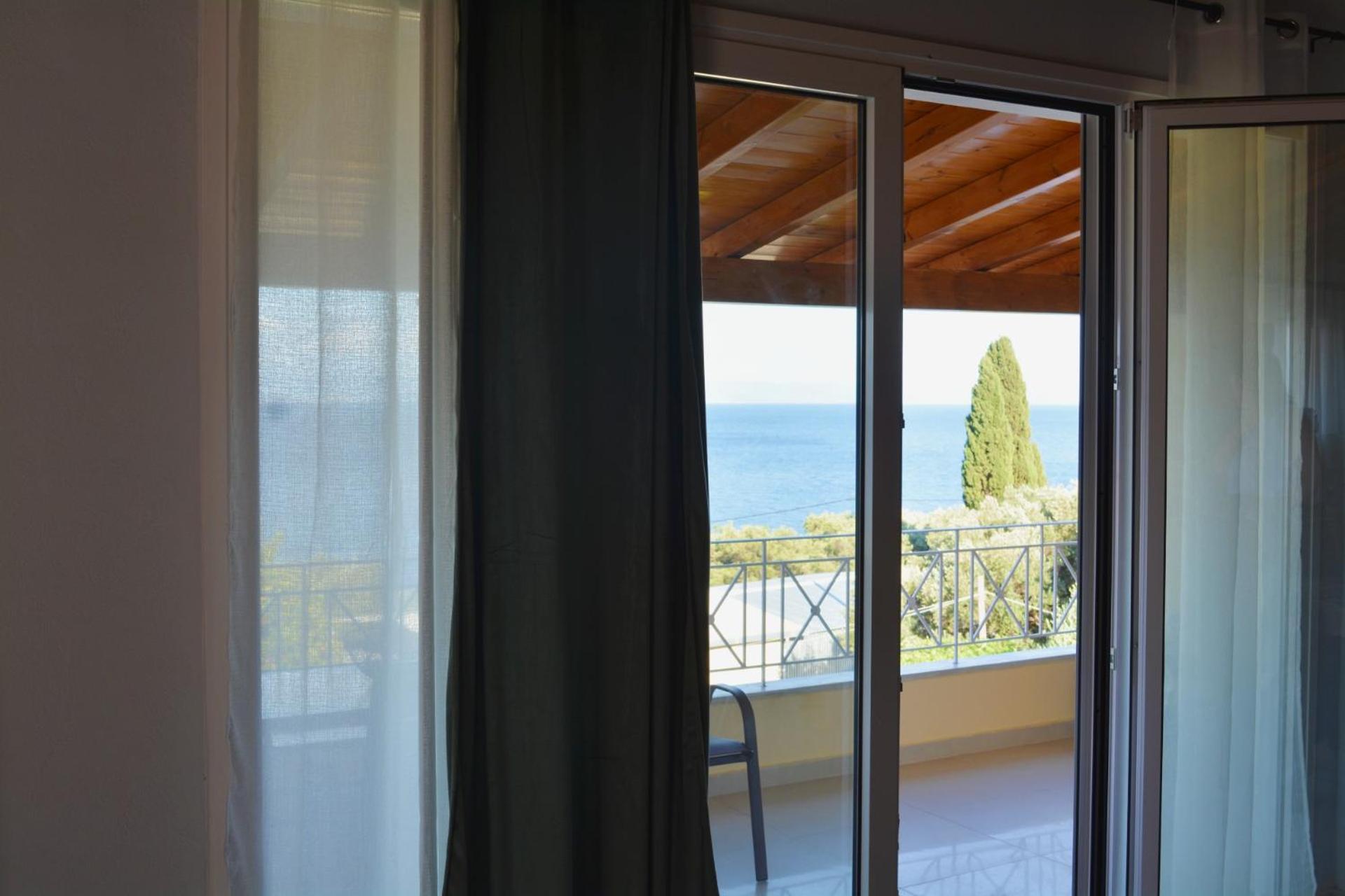 Tsaki Seaview Apartment *