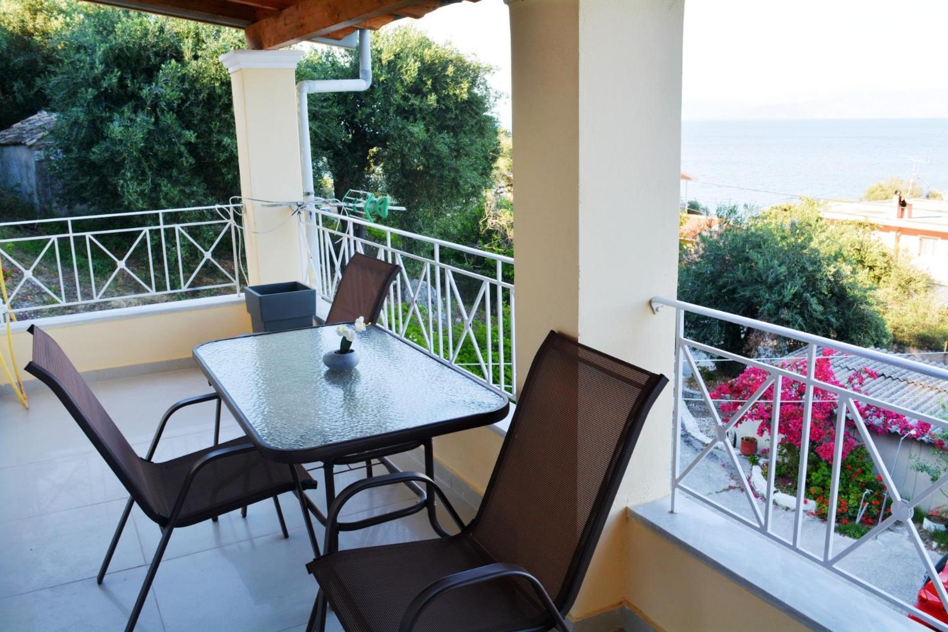 Tsaki Seaview Apartment *